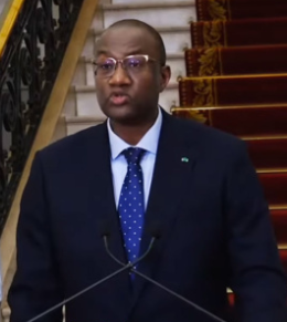 Oumar Samba Ba reconduit à son poste de ministre secrétaire général de la présidence