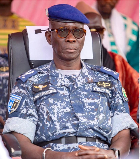HAUT COMMANDANT DE LA GENDARMERIE NATIONALE :  Le général Moussa Fall relevé de ses fonctions