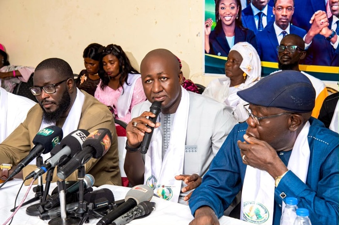 Une quinzaine de partis créent un front d'opposition à Mbacké et lancent le mot d'ordre « Tout sauf Kiiray - Pastef »