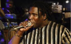 Le chanteur Joe Mbaye s'en prend violemment à Pape Samba Mboup: "tu es trop petit pour parler de Karim Wade"