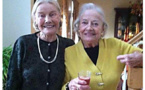 États-Unis: des jumelles de 97 ans meurent le même jour