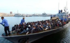 Plus de 900 migrants secourus au large de la Libye 