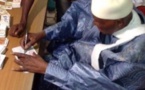  Abdoulaye Wade a retiré sa carte d’identité