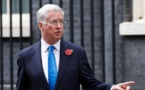 Accusé de harcèlement sexuel, le ministre britannique de la Défense démissionne