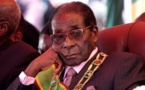 Zimbabwe : Mugabe fait sa première apparition publique depuis le coup de force militaire