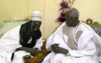 Vidéo : Le président Abdou Diouf présente ses condoléances à Serigne Mountakha