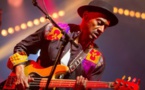 L'un des plus grands bassistes du monde rend hommage à Habib Faye