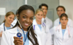 Des médecins africains ont choisi l'exil et sauvent des vies en Europe, en pleine épidémie de Covid-19