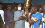 Keur Madiabel : le Ministre Serigne Mbaye Thiam gâte les ASC