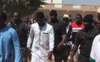 Ousmane Sonko est en route pour le palais de justice