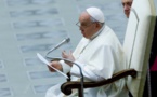 Le Vatican autorise la bénédiction des couples de même sexe, sous certaines conditions