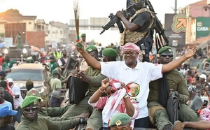 Umaro Sissoco Embaló annonce son retour à Bissau et sa candidature à la présidentielle, 10 mois aprés le coup d'Etat