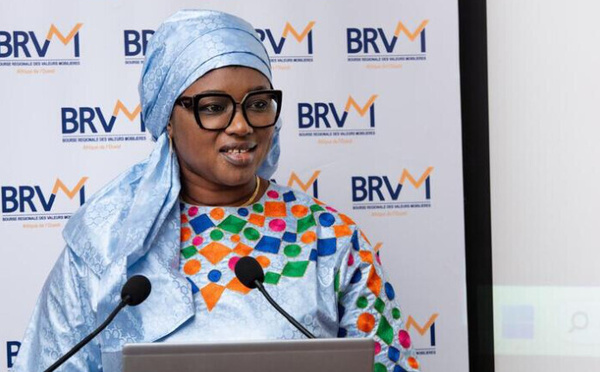 Amy Mara de Diomaye Président: apporte la réplique a Maïmouna Bousso et défend les Premières Dames