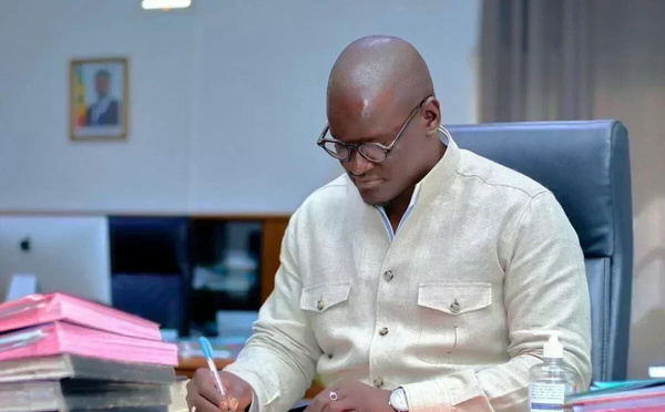 ​SN.HLM : Le Directeur général Abdourahmane Dabo défie le Conseil d'administration et la Primature